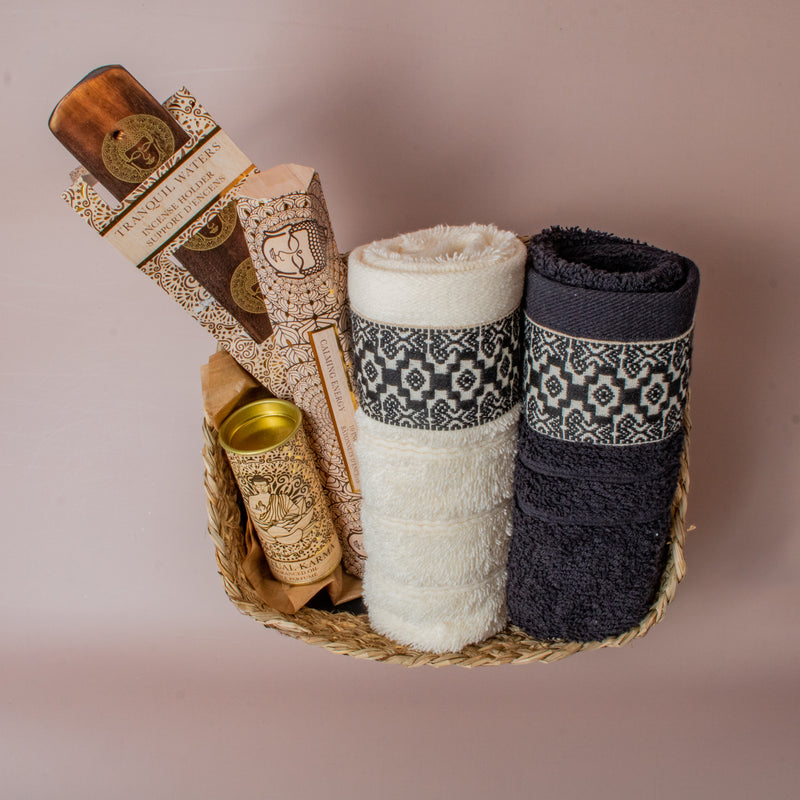 gift box white fabric syrna black