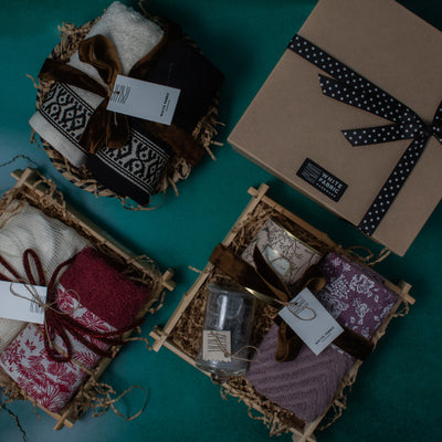 Gift Box White Fabric Bath