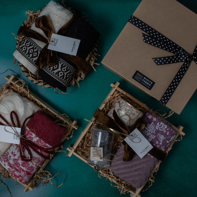 Gift Box White Fabric Bath